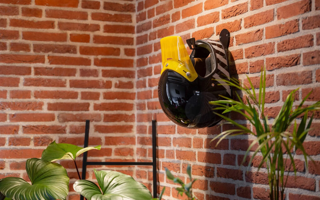 Gearbase motorcycle Helmet Wallmount Mini